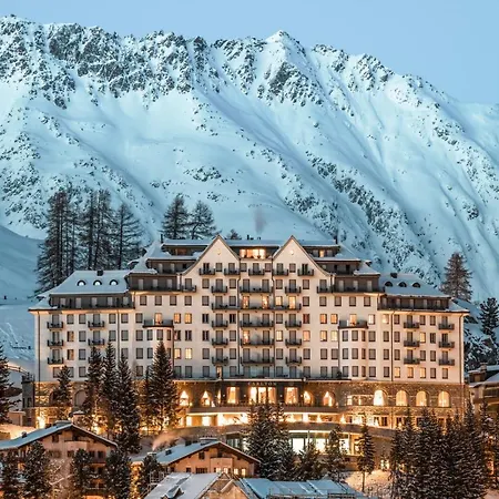 Carlton - The Leading Of The World Hotel