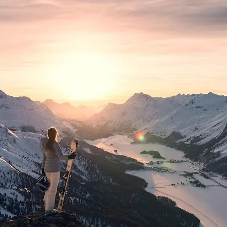 Hotel Carlton - The Leading Of The World