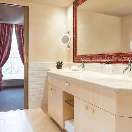 Hotel Carlton - The Leading Of The World 5*