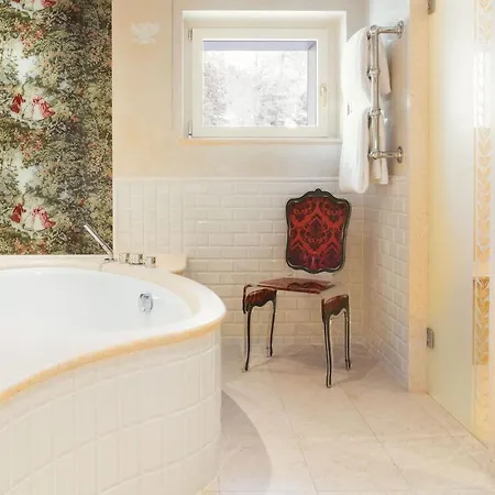 Hotel Carlton - The Leading Of The World 5*