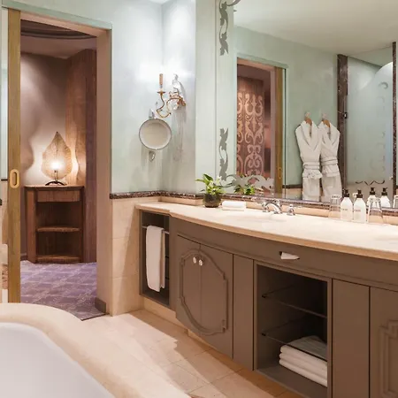 Carlton - The Leading Of The World 5* St. Moritz