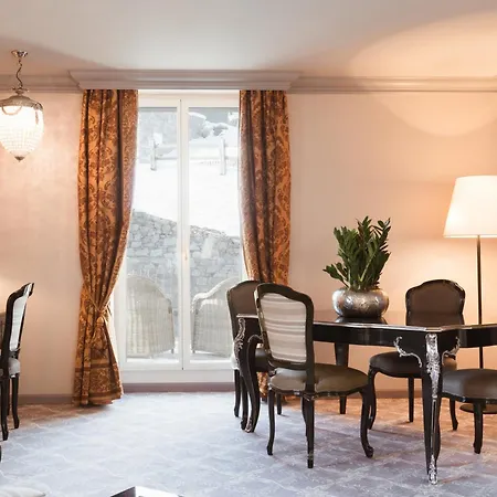 Carlton - The Leading Of The World Hotel