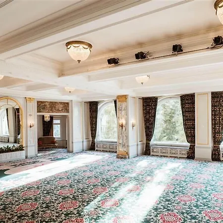 Carlton - The Leading Of The World Hotel 5*