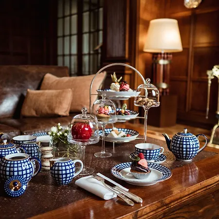 Carlton - The Leading Of The World 5* St. Moritz