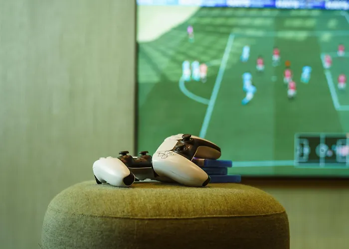 Carlton - The Leading Of The World