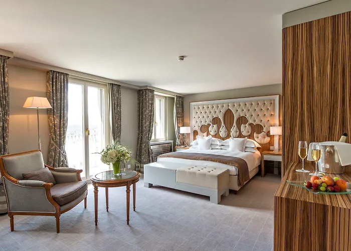 Carlton - The Leading Of The World