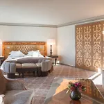 Hotel Carlton - The Leading Of The World