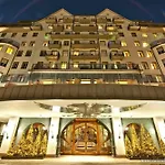 Hotel Carlton - The Leading Of The World