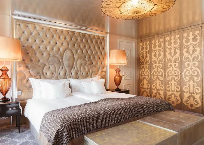 فندق Carlton - The Leading Of The World