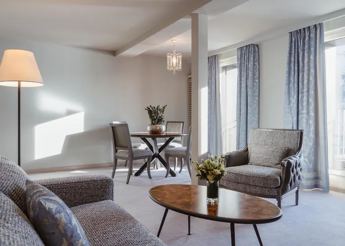 Carlton - The Leading Of The World 5* سانت موريتز