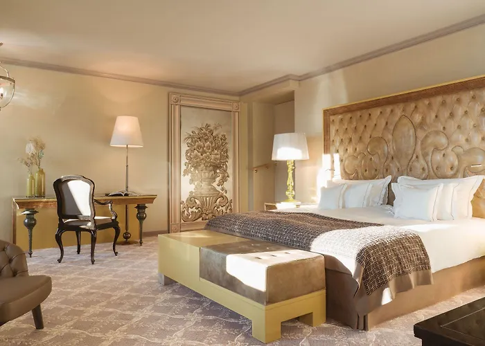 فندق Carlton - The Leading Of The World