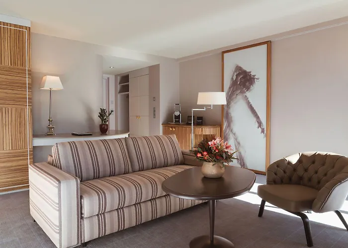 Carlton - The Leading Of The World Hotel