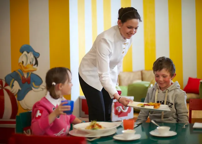 Carlton - The Leading Of The World